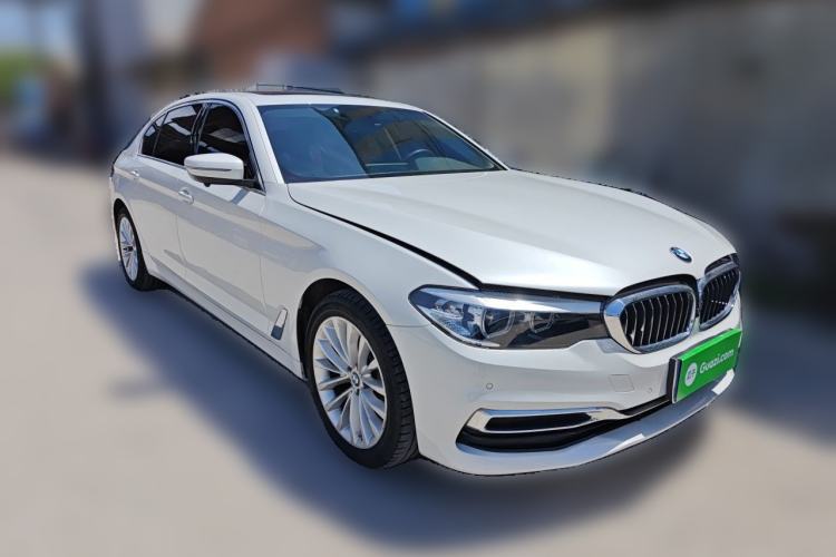 Used BMW 5 Series 2019 525Li Luxury Package Front Right 45 Deg