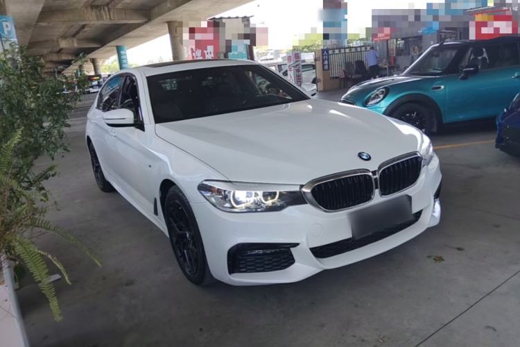 Used BMW 5 Series 2019 525Li M Sport Package Front Right 45 Deg