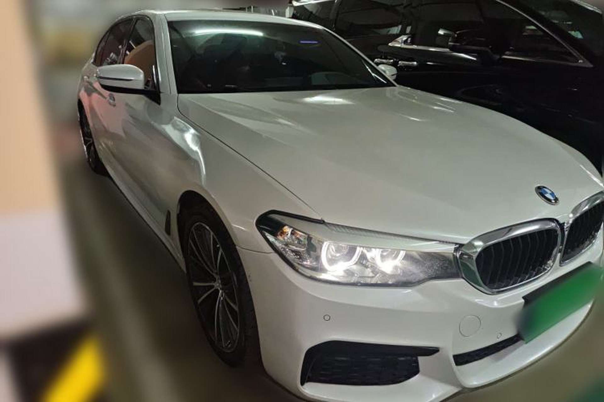 Used BMW 5 Series 2019 Facelifted 530Li Leading Edition M Sport Package Front Right 45 Deg