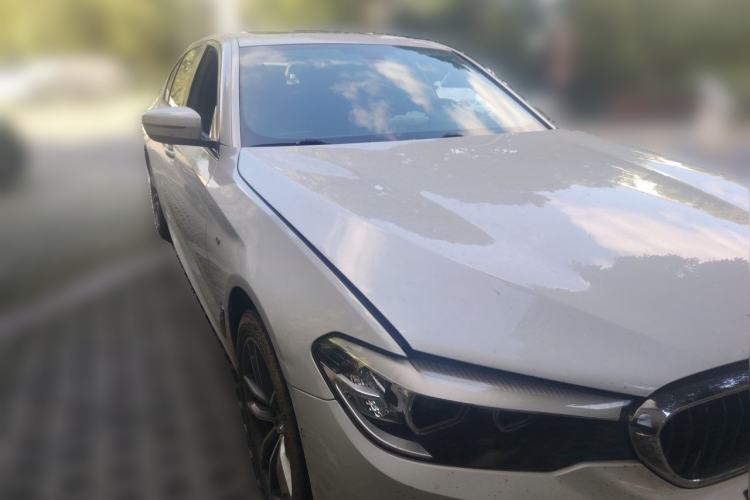 Used BMW 5 Series 2019 525Li M Sport Package Front Right 45 Deg