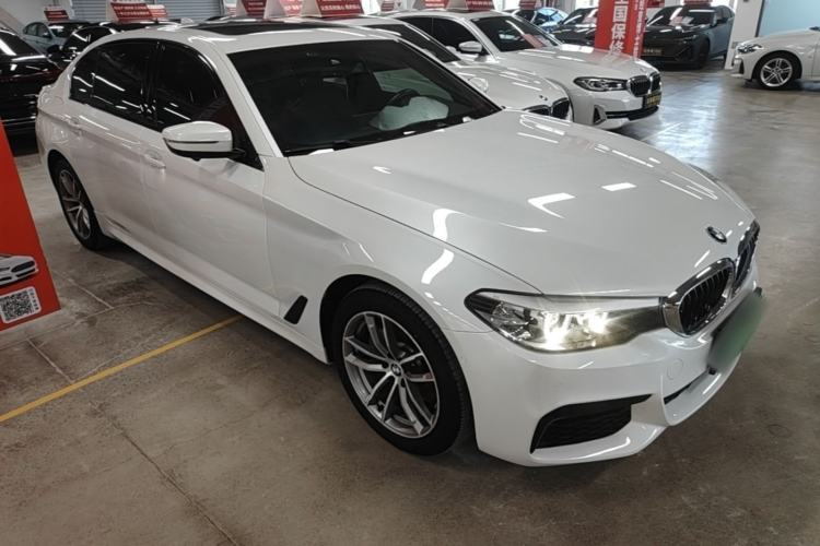 Used BMW 5 Series 2019 525Li M Sport Package Front Right 45 Deg
