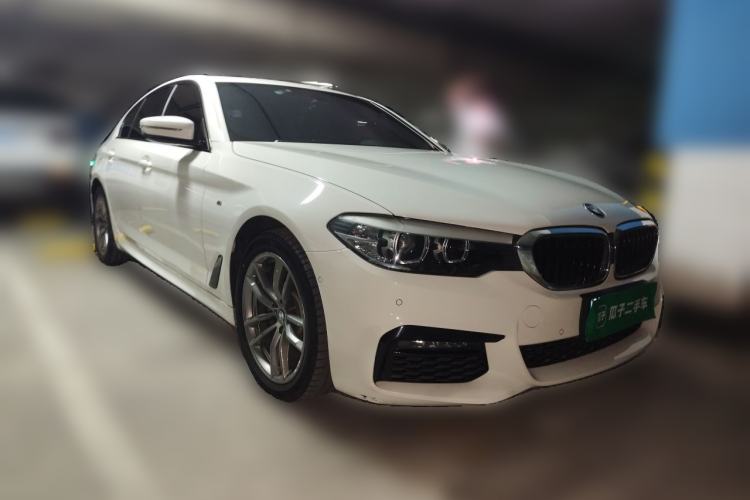 Used BMW 5 Series 2019 525i M Sport Package Front Right 45 Deg