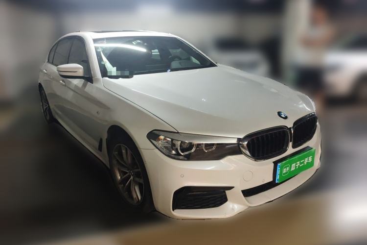 Used BMW 5 Series 2019 525Li M Sport Package Front Right 45 Deg