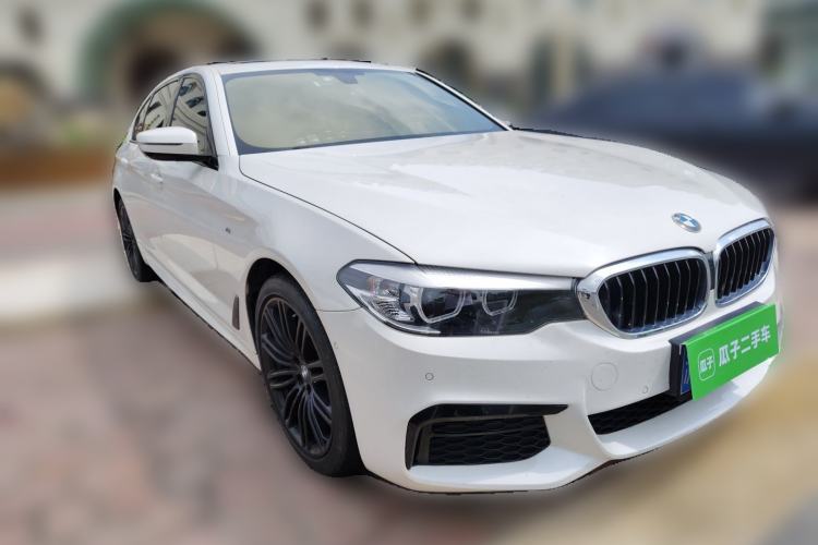 Used BMW 5 Series 2019 Restyled 525Li M Sport Package Front Right 45 Deg