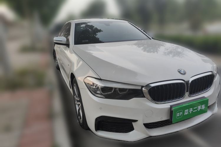 Used BMW 5 Series 2019 525Li M Sport Package Front Right 45 Deg