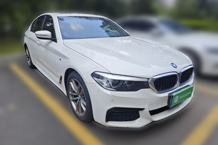 Used BMW 5 Series 2019 525i M Sport Package Front Right 45 Deg