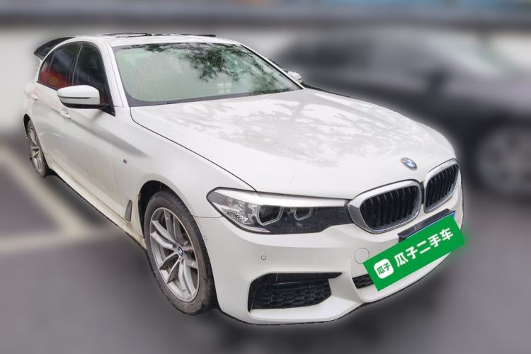 Used BMW 5 Series 2019 525Li M Sport Package Front Right 45 Deg