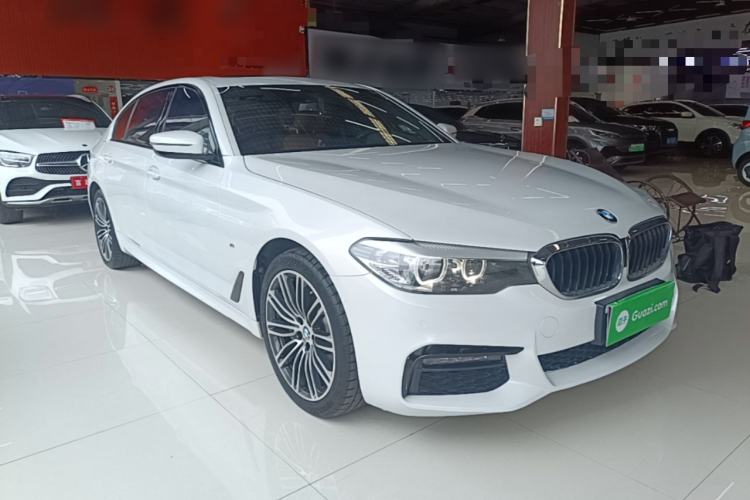 Used BMW 5 Series 2019 530Li Leading Model M Sport Package Front Right 45 Deg