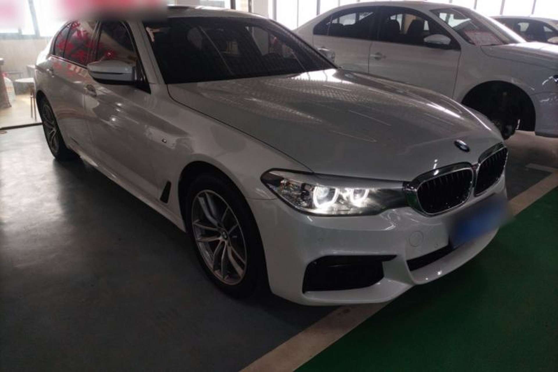 Used BMW 5 Series 2019 525Li M Sport Package Front Right 45 Deg