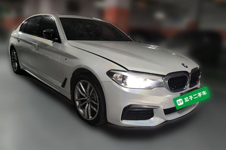 Used BMW 5 Series 2019 525Li M Sport Package Front Right 45 Deg