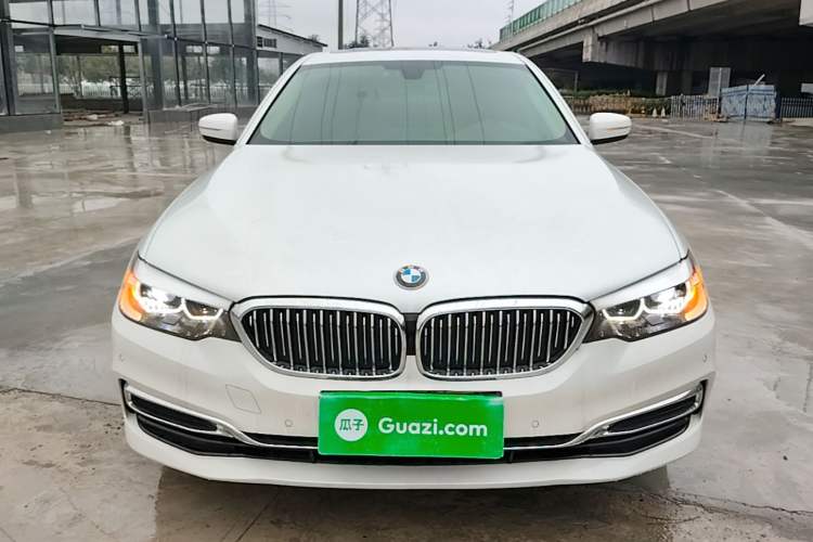 Used BMW 5 Series 2019 Facelifted 525Li Luxury Package Front