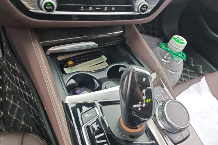 Used BMW 5 Series 2019 525Li M Sport Package Gear Lever