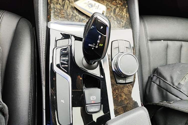 Used BMW 5 Series 2019 Restyled 525Li M Sport Package Gear Lever