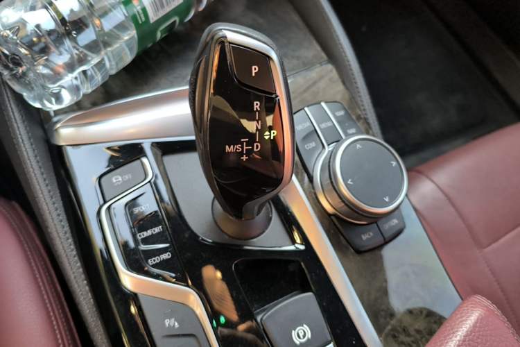 Used BMW 5 Series 2019 Restyled 530Li Luxury Edition M Sport Package Gear Lever