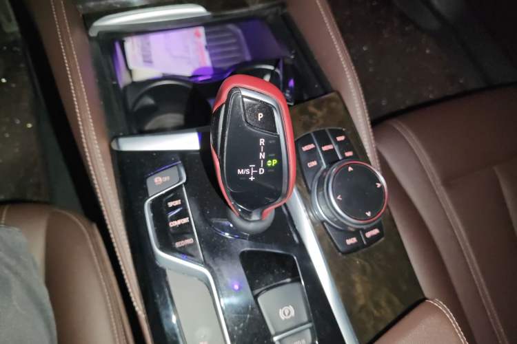 Used BMW 5 Series 2019 525Li M Sport Package Gear Lever