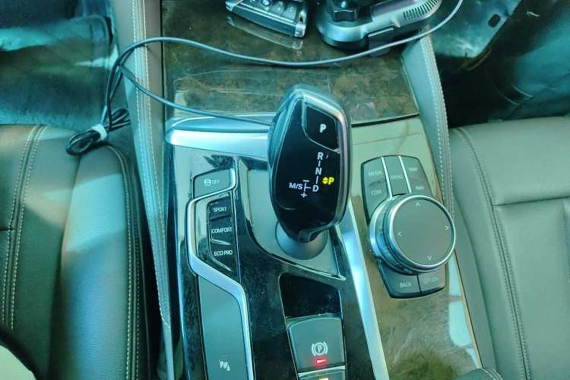Used BMW 5 Series 2019 525Li Luxury Package Gear Lever