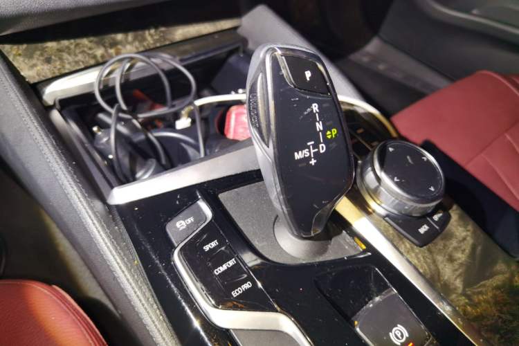 Used BMW 5 Series 2019 530Li Leading Model M Sport Package Gear Lever