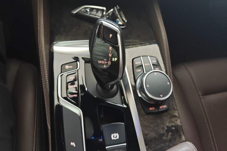 Used BMW 5 Series 2019 525Li M Sport Package Gear Lever
