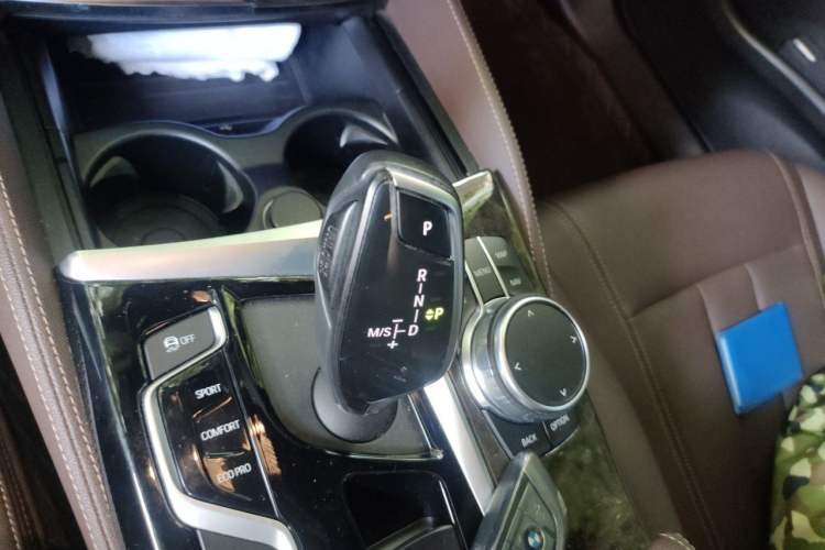 Used BMW 5 Series 2019 Restyled 525Li M Sport Package Gear Lever