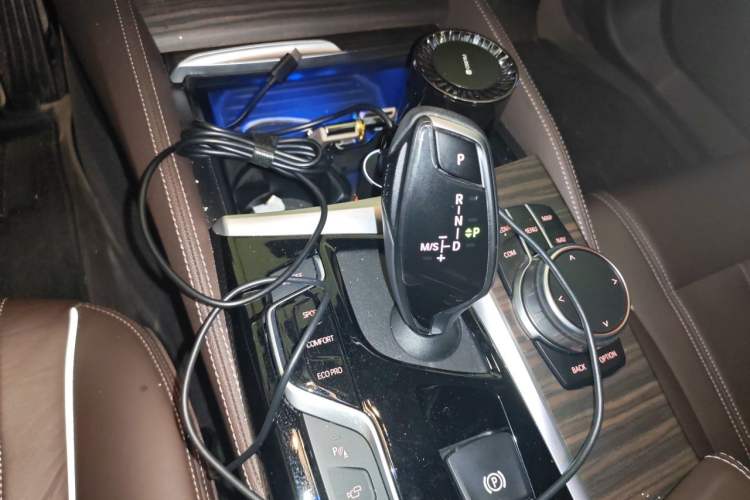Used BMW 5 Series 2019 Facelifted 530Li Luxury Edition Premium Package Gear Lever