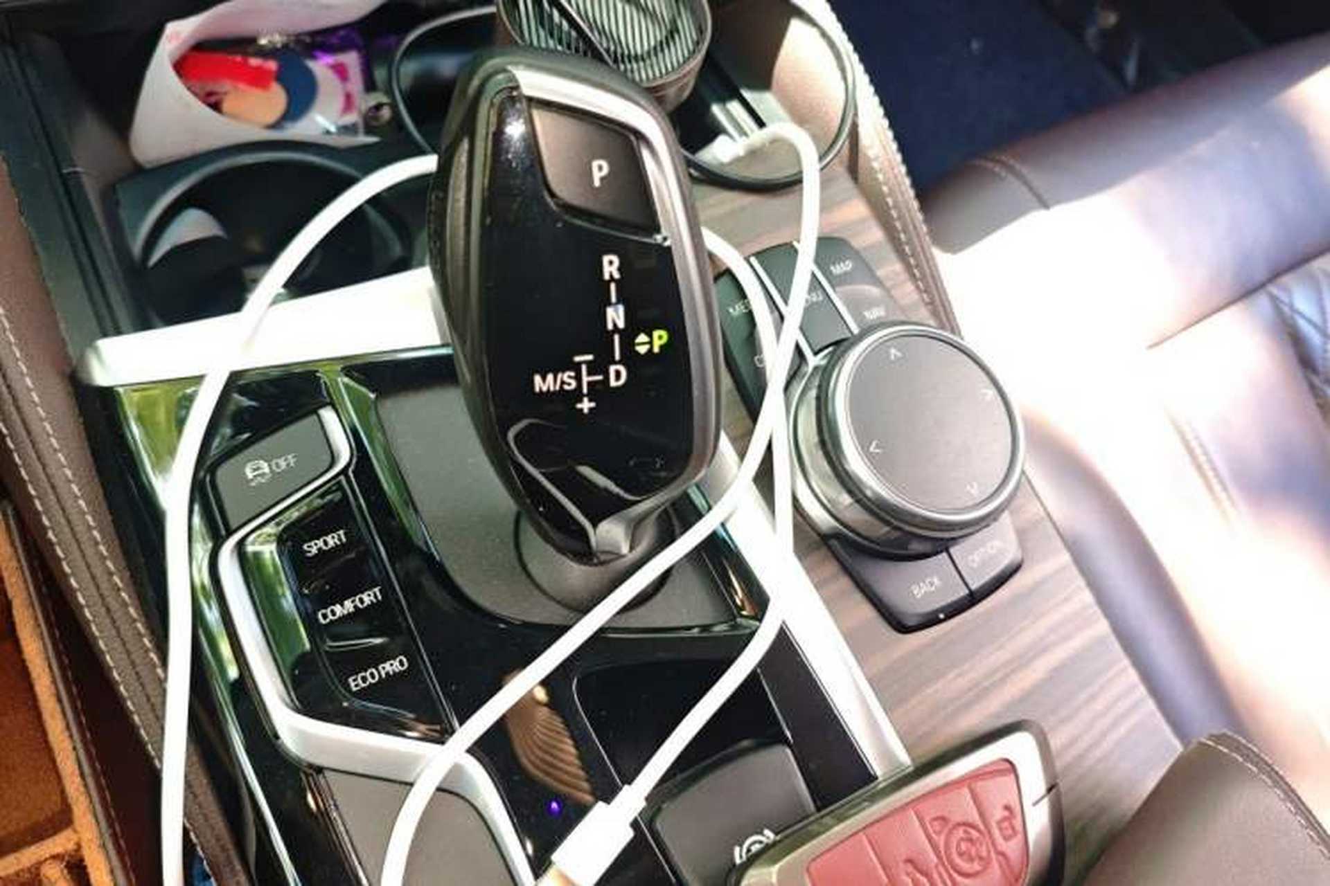 Used BMW 5 Series 2019 Facelifted 530Li Leading Edition Luxury Package Gear Lever