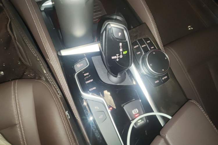 Used BMW 5 Series 2019 525Li M Sport Package Gear Lever
