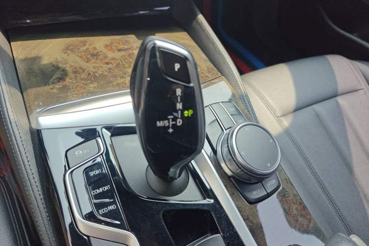 Used BMW 5 Series 2019 525Li M Sport Package Gear Lever