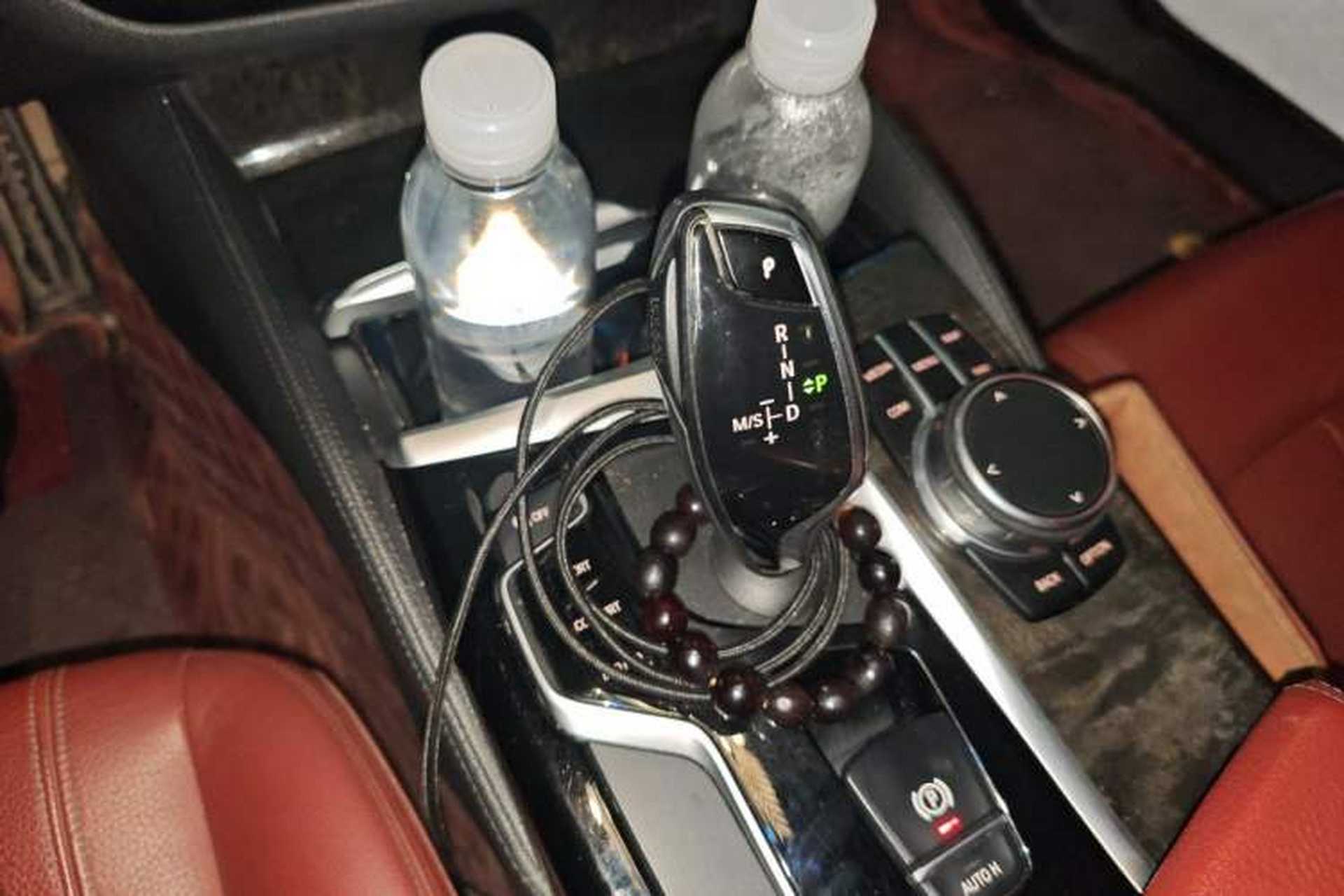 Used BMW 5 Series 2019 Facelifted 530Li Leading Edition M Sport Package Gear Lever