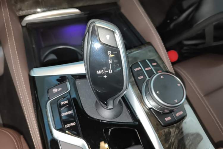 Used BMW 5 Series 2019 525Li M Sport Package Gear Lever