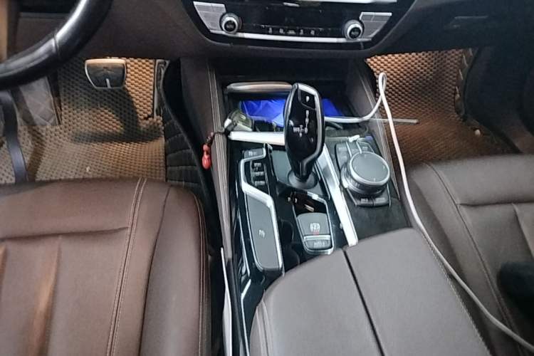 Used BMW 5 Series 2019 525Li M Sport Package Gear Lever