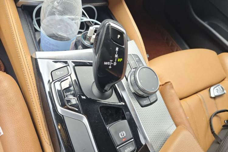 Used BMW 5 Series 2019 525i M Sport Package Gear Lever