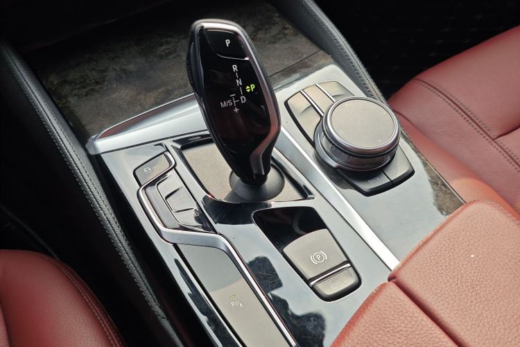 Used BMW 5 Series 2019 530Li Leading Model M Sport Package Gear Lever