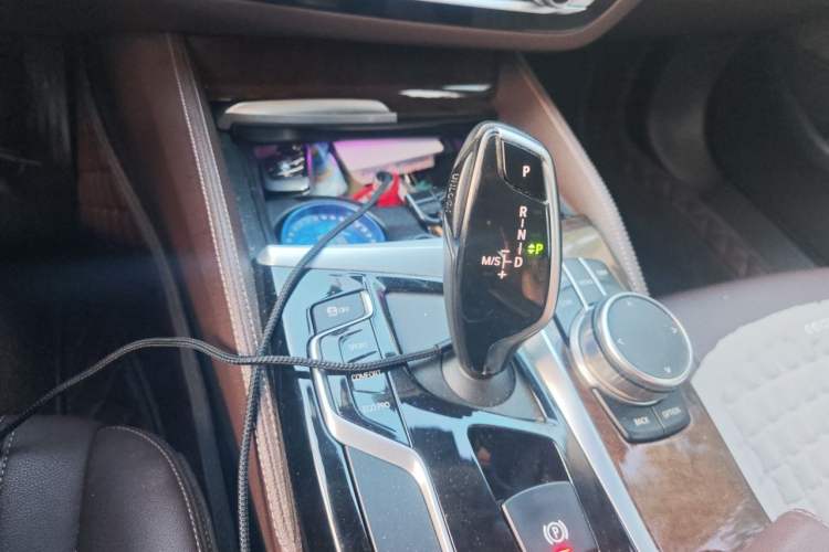 Used BMW 5 Series 2019 Facelifted 525Li Luxury Package Gear Lever