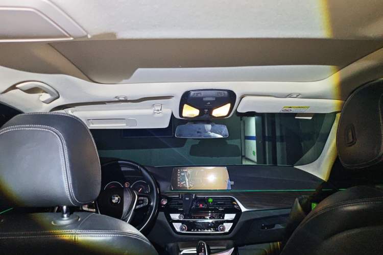 Used BMW 5 Series 2019 530Li Leading Model Luxury Package Headliner