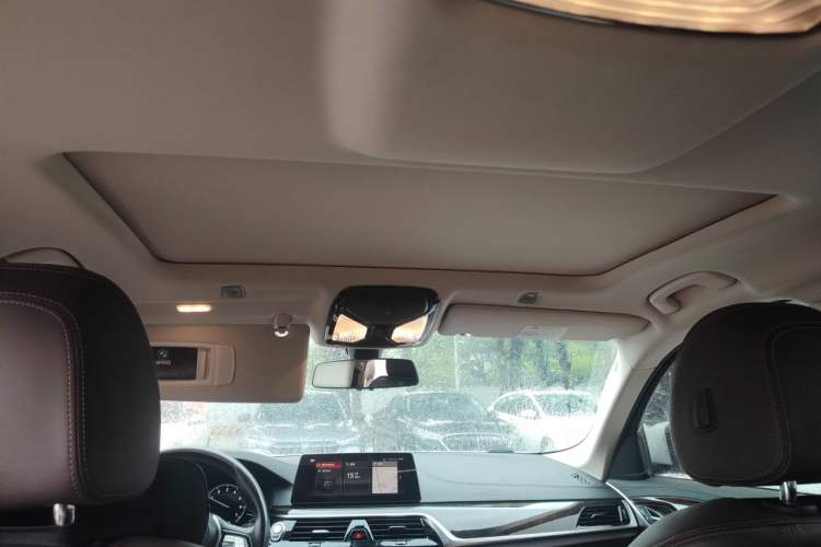 Used BMW 5 Series 2019 Facelifted 525Li Luxury Package Headliner