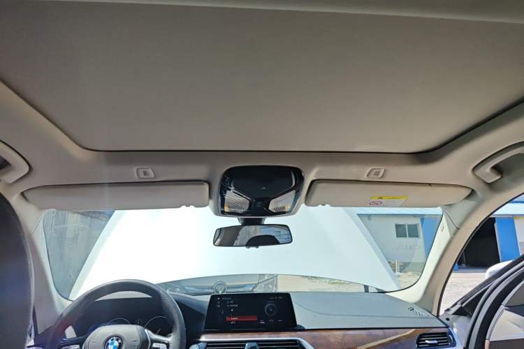 Used BMW 5 Series 2019 525Li Luxury Package Headliner