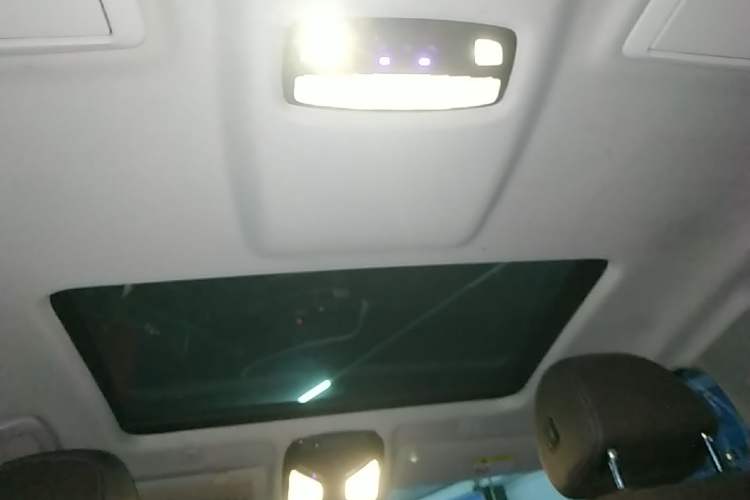 Used BMW 5 Series 2019 525Li Luxury Package Headliner