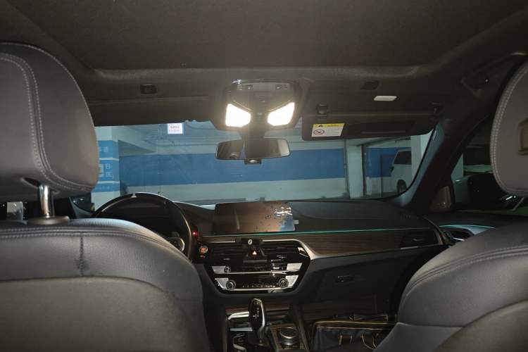 Used BMW 5 Series 2019 530i M Sport Package Headliner