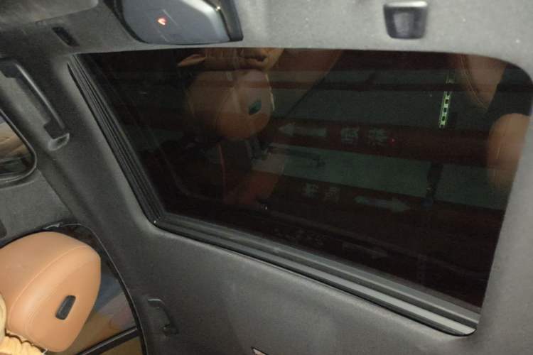 Used BMW 5 Series 2019 525i M Sport Package Headliner