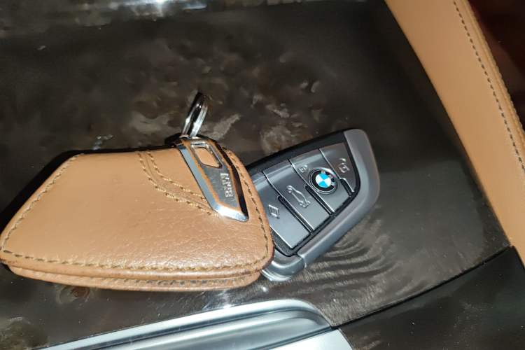 Used BMW 5 Series 2019 530Li Leading Model M Sport Package Interior 1