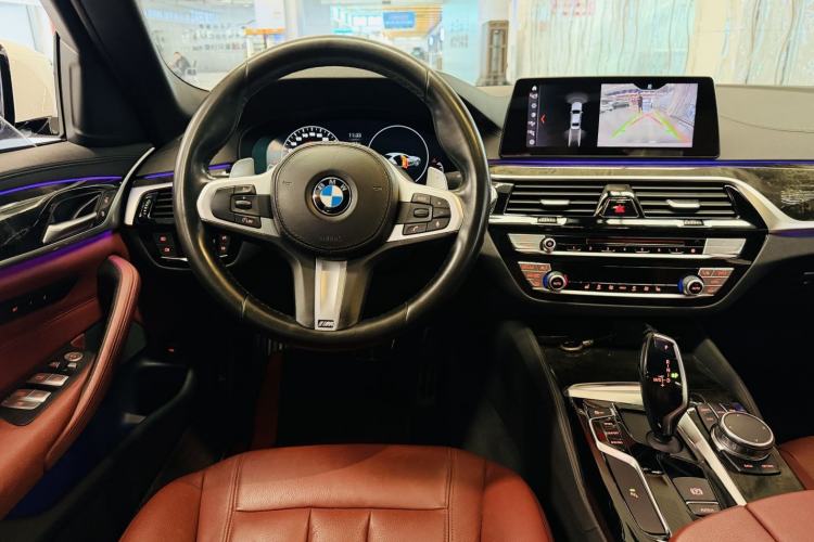 Used BMW 5 Series 2019 530Li xDrive M Sport Package Interior 1