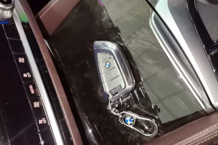 Used BMW 5 Series 2019 525Li M Sport Package Interior 1