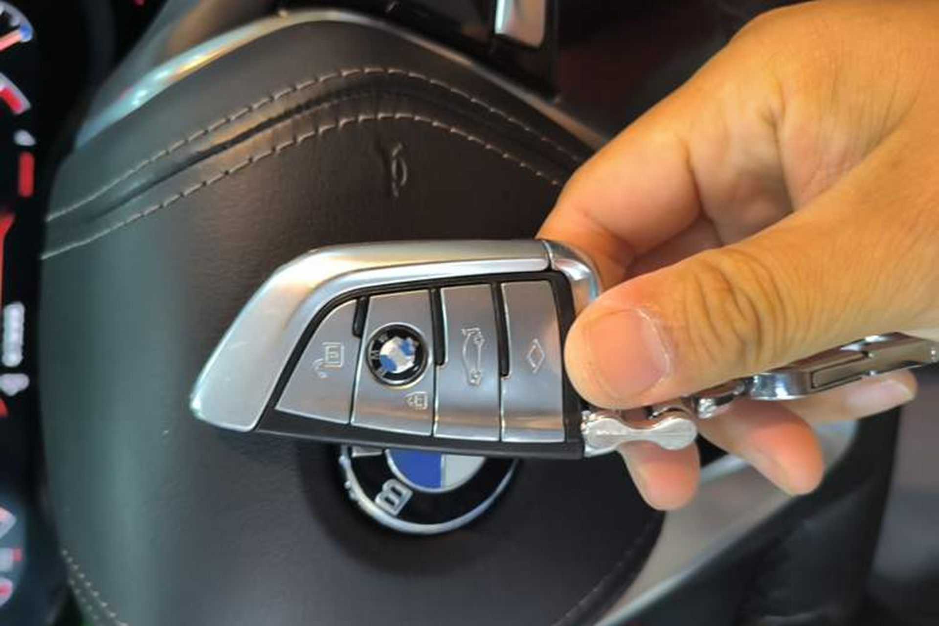 Used BMW 5 Series 2019 530Li Leading Model Luxury Package Interior 1