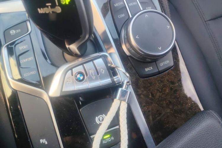 Used BMW 5 Series 2019 525Li M Sport Package Interior 1