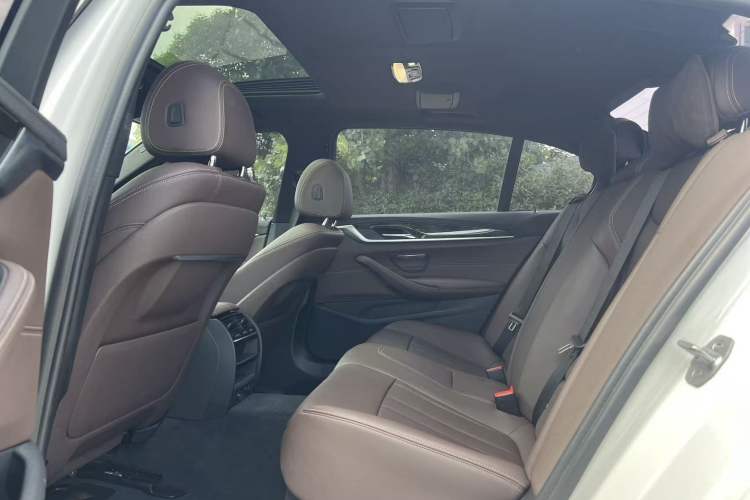 Used BMW 5 Series 2019 525Li M Sport Package Interior 2