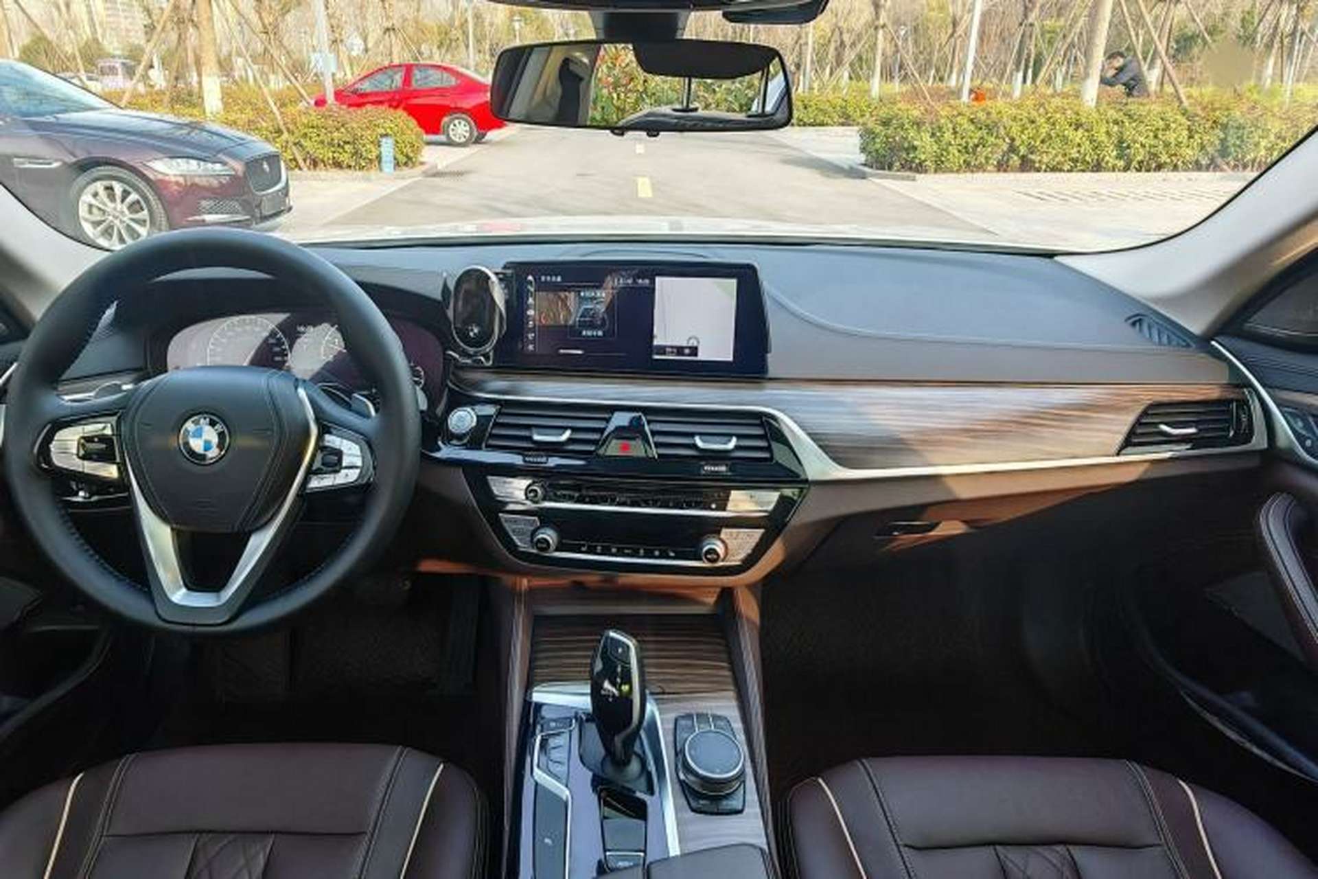 Used BMW 5 Series 2019 530Li Leading Model Luxury Package Interior 2