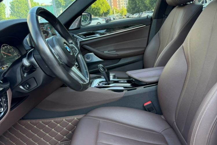 Used BMW 5 Series 2019 525Li M Sport Package Interior 2