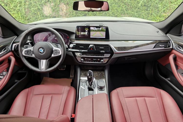 Used BMW 5 Series 2019 530Li Leading Model M Sport Package Interior 3