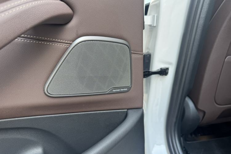 Used BMW 5 Series 2019 525Li M Sport Package Interior 3