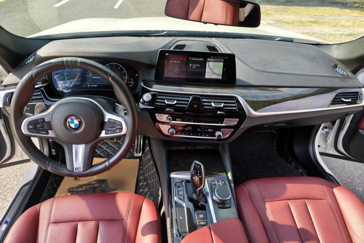 Used BMW 5 Series 2019 Facelifted 530Li Leading Edition M Sport Package Interior 4